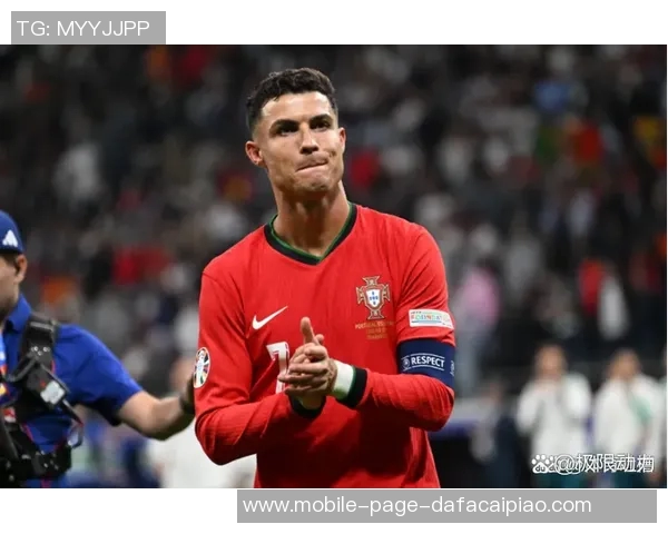 C罗传射助球队获胜社交媒体分享庆祝瞬间展现不懈努力与坚持